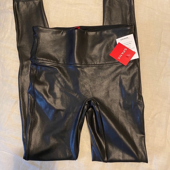 **1 left**New w/tags Spanx Faux Leather leggings S - Picture 4 of 10